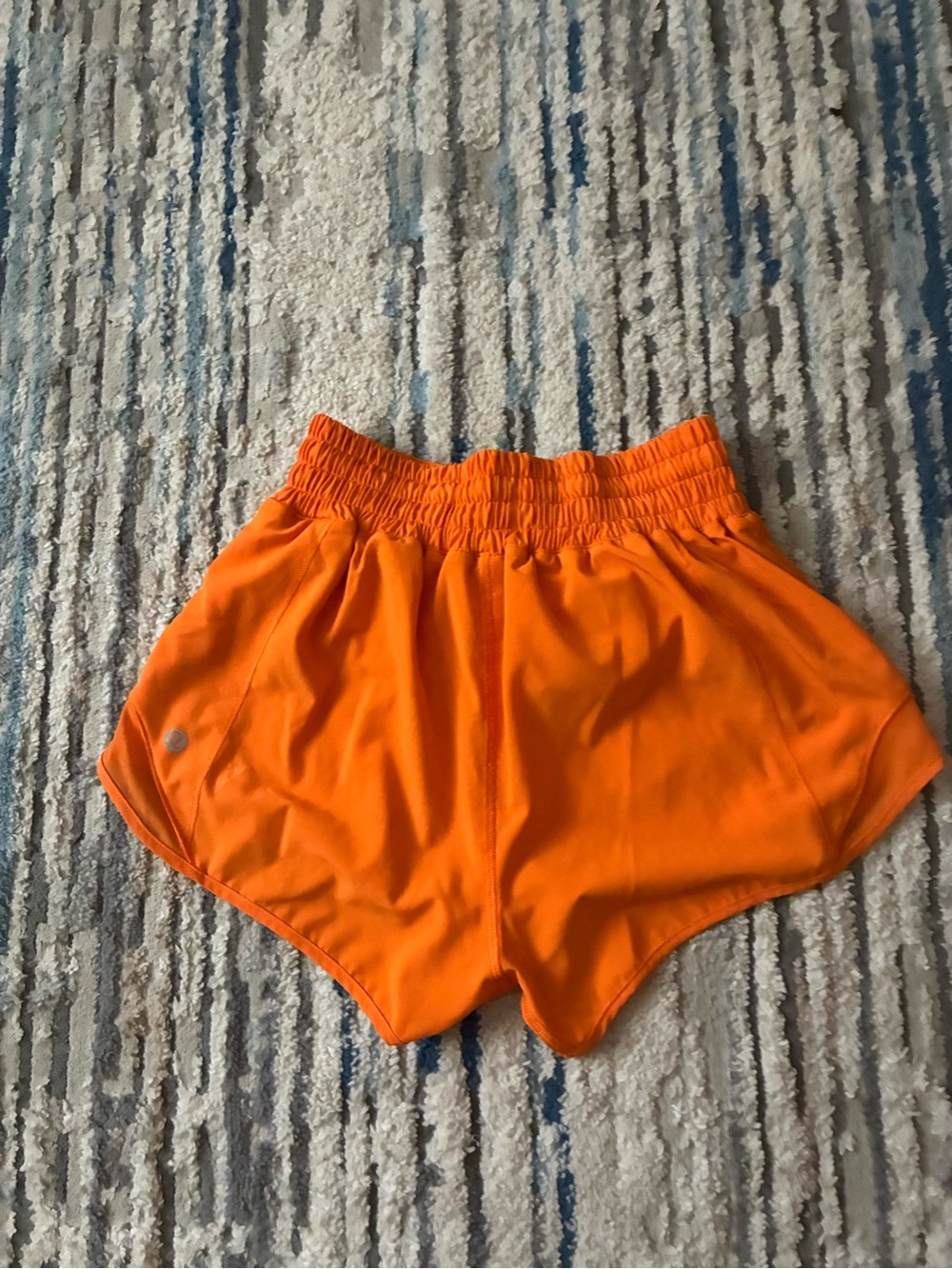 Lululemon Shorts Womens 2 Orange Gym Athletic Activewear Running Sportswear